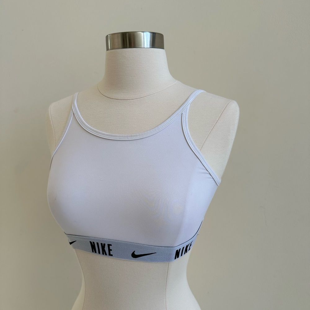 Nike Kid’s Whote Sports Bra